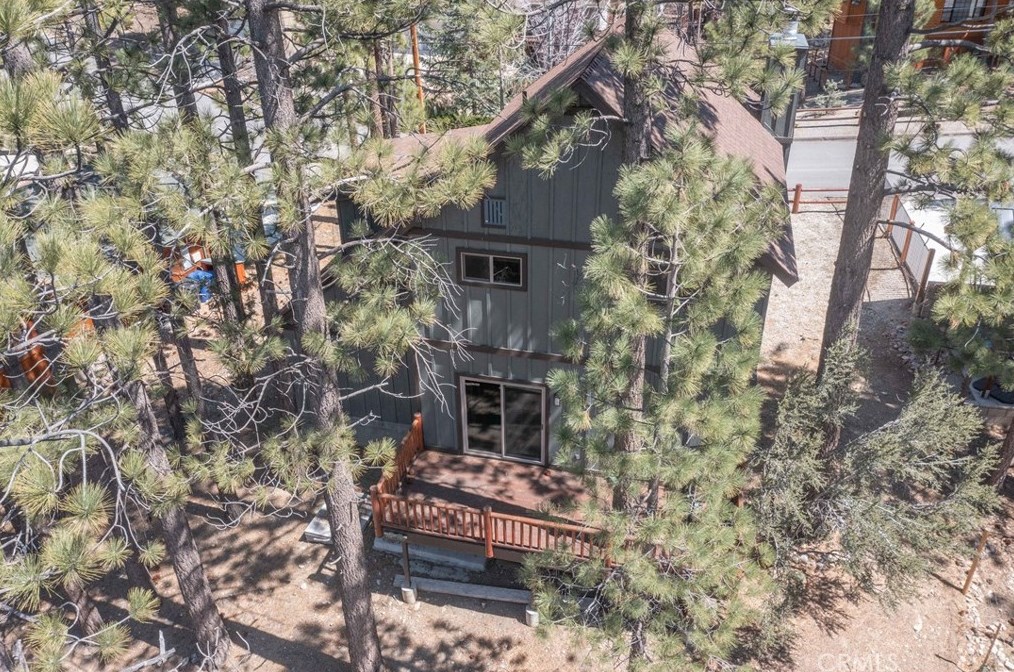 435 Ashwood Dr, Big Bear City CA  92314-8860 exterior