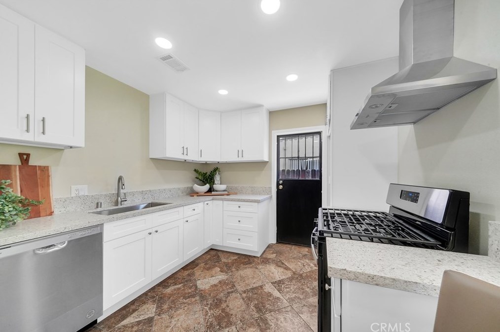 6218 Eglise Ave, Pico Rivera CA  90660-3334 exterior