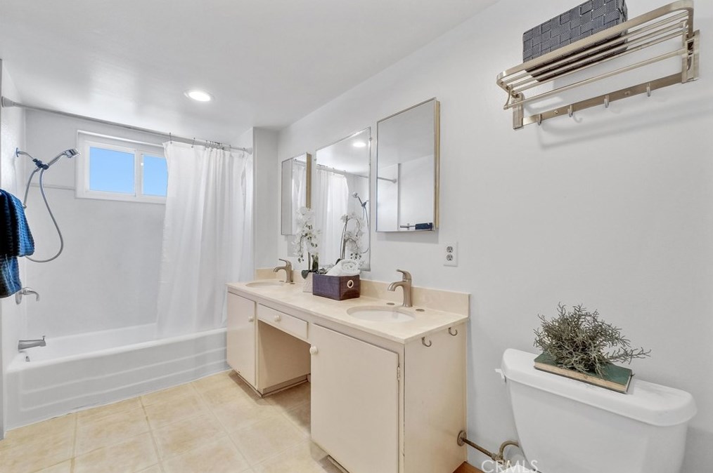 8126 Firth Grn, Buena Park CA  90621-1315 exterior