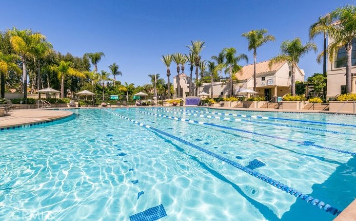 180 Chandon, Laguna Beach CA  92677-5735 exterior