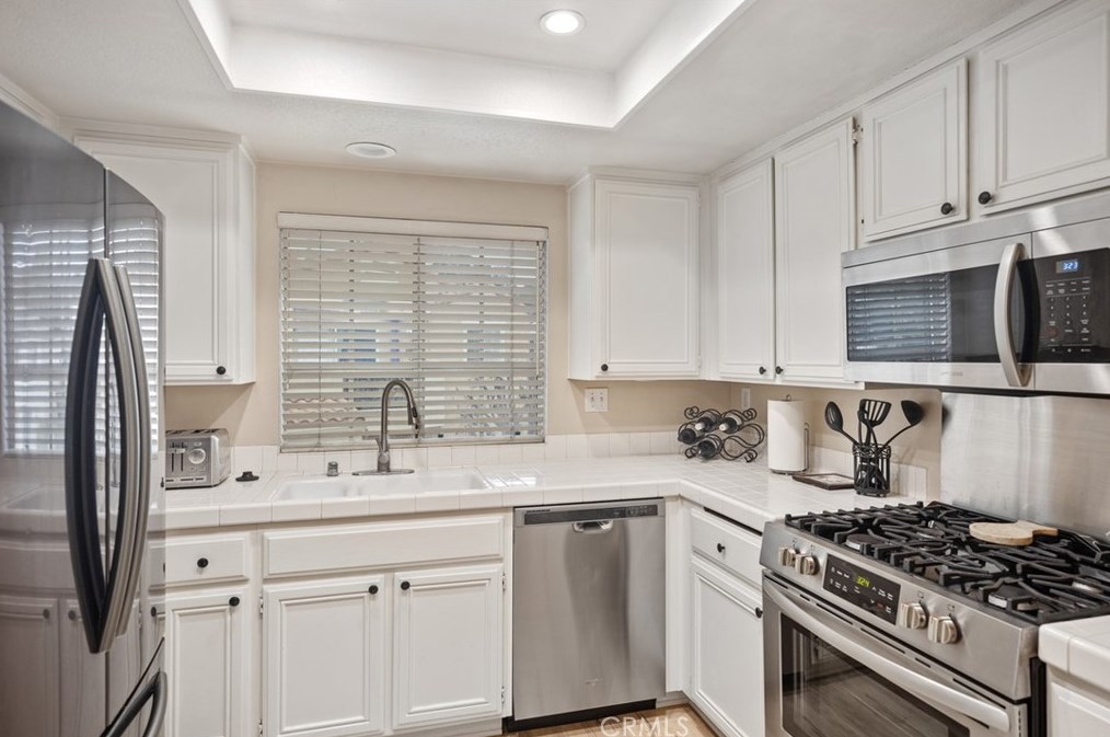 180 Chandon, Laguna Beach CA  92677-5735 exterior