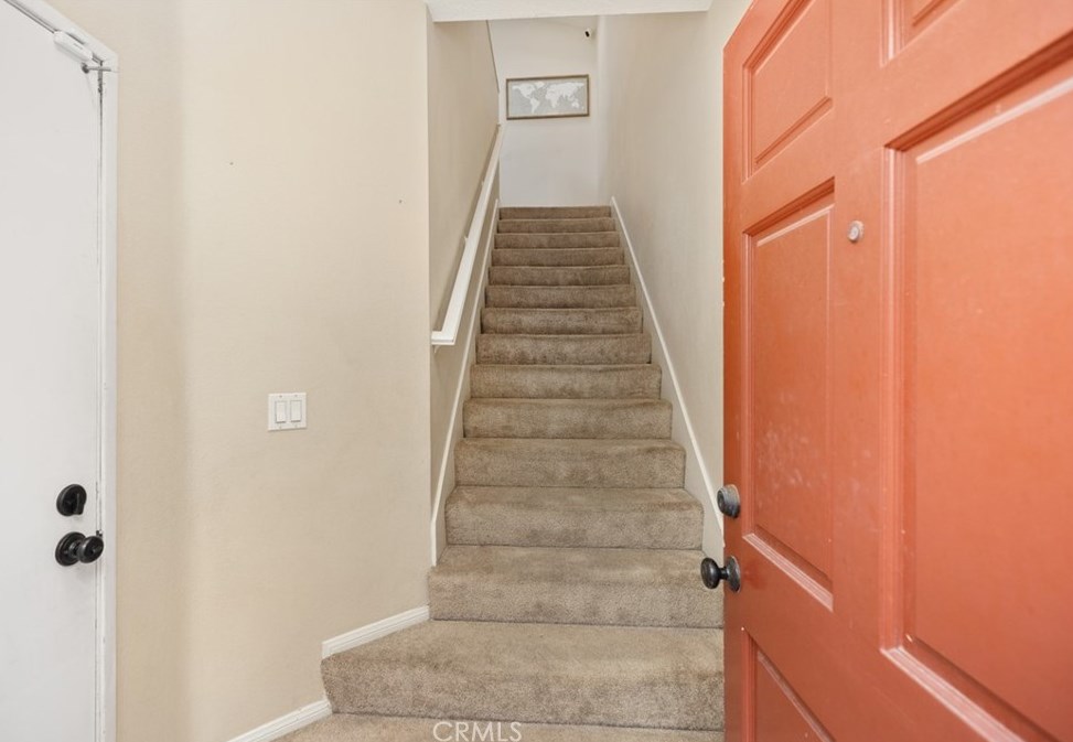 180 Chandon, Laguna Beach CA  92677-5735 exterior