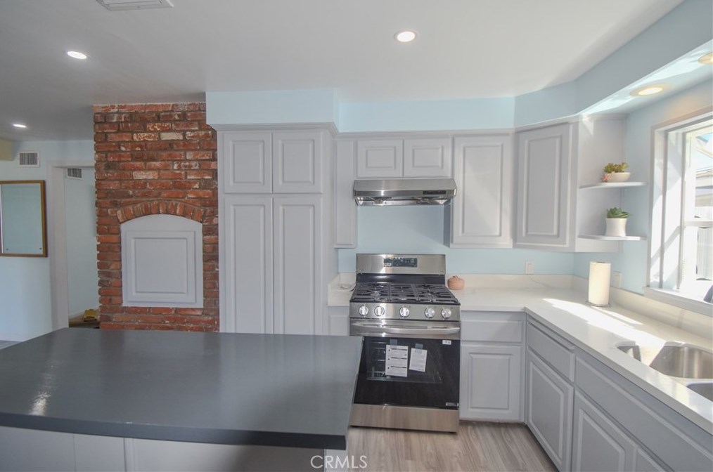 238 Agate St, Anaheim CA  92804-2504 exterior