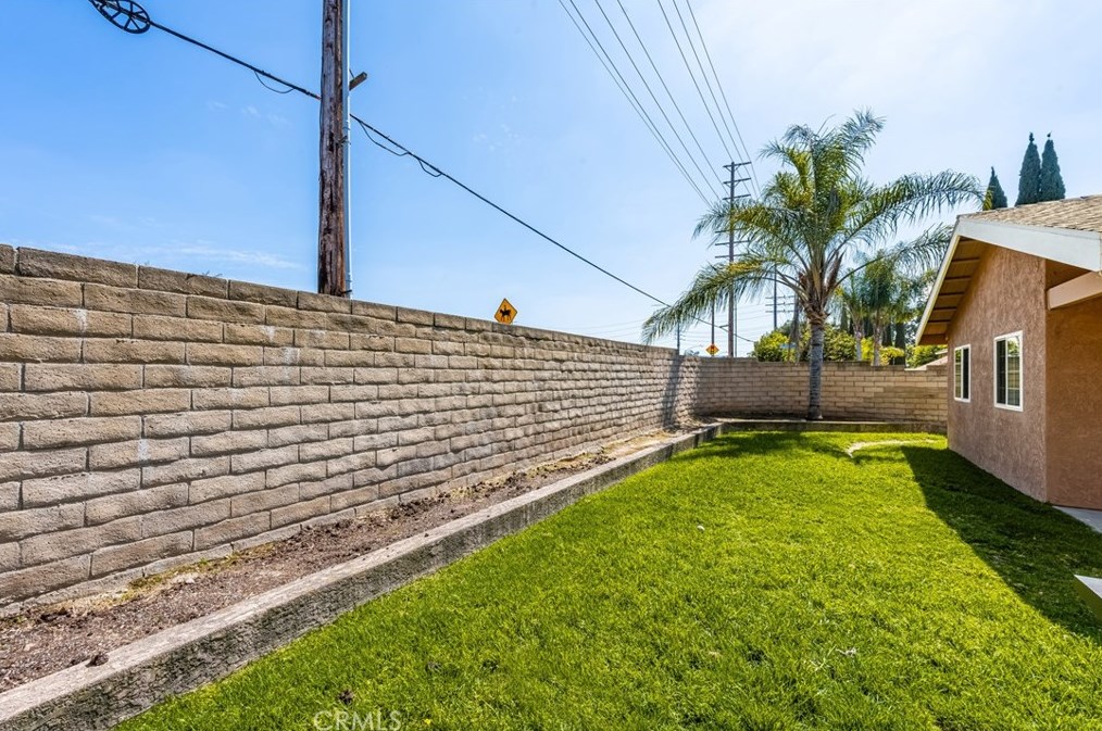 7400 Woodsboro Ave, Anaheim CA  92807-2428 exterior