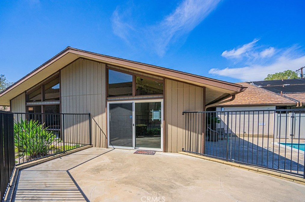 278 Wilshire Ave, Anaheim CA  92801-5845 exterior
