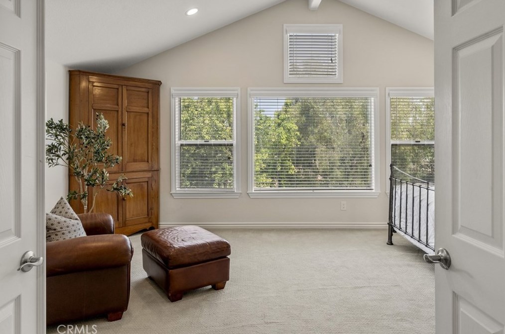 500 Laureltree Dr, Anaheim CA  92808-1626 exterior