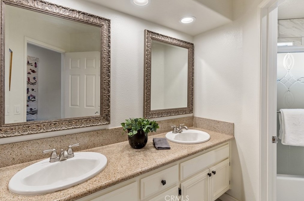 500 Laureltree Dr, Anaheim CA  92808-1626 exterior