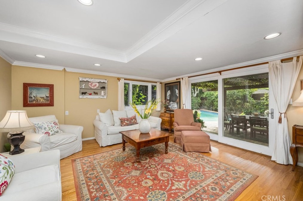 11614 Regent St, Los Angeles CA  90066-3322 exterior