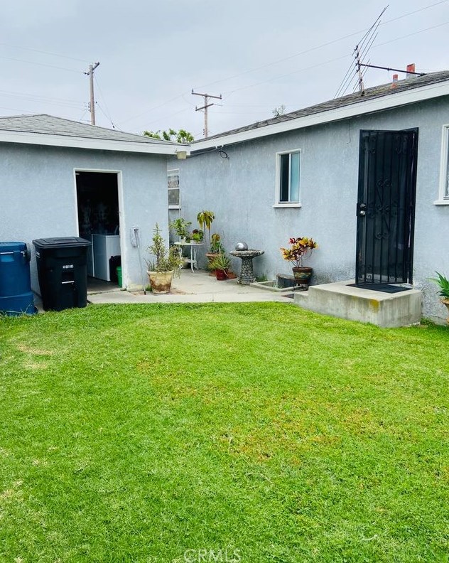 8757 Dunbar St, Bellflower CA 90706-4311 exterior