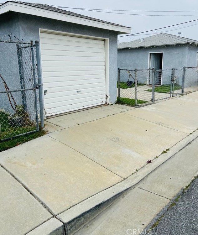 8757 Dunbar St, Bellflower CA 90706-4311 exterior