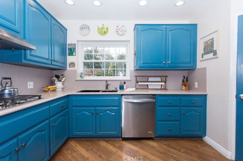 1101 Fern Dr, Fullerton CA 92833-2361 exterior