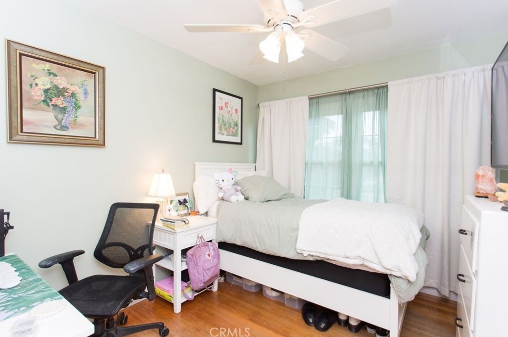 1101 Fern Dr, Fullerton CA 92833-2361 exterior