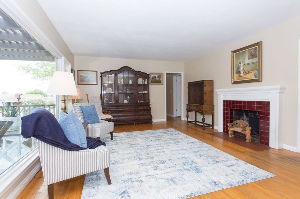 1101 Fern Dr, Fullerton CA 92833-2361 exterior