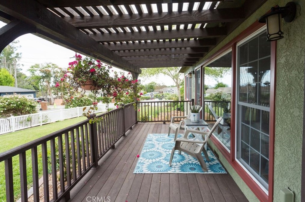 1101 Fern Dr, Fullerton CA 92833-2361 exterior