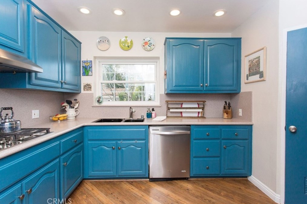 1101 Fern Dr, Fullerton CA 92833-2361 exterior