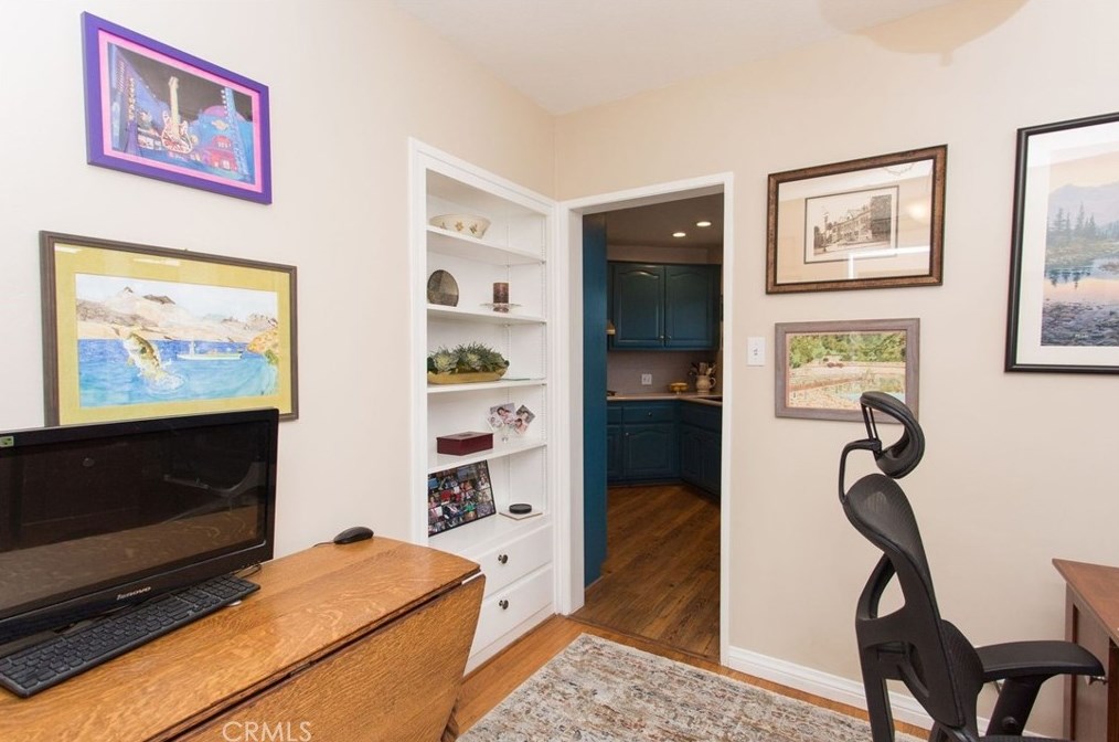 1101 Fern Dr, Fullerton CA 92833-2361 exterior