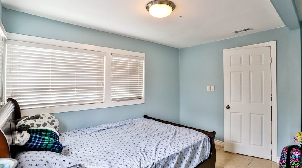 10122 Larson Ave, Garden Grove CA  92843-1037 exterior