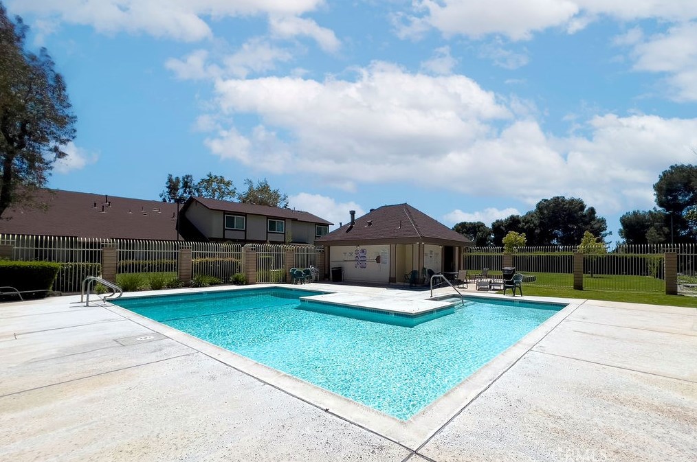 5499 Willow Woods Ln, Anaheim CA  92807-1435 exterior