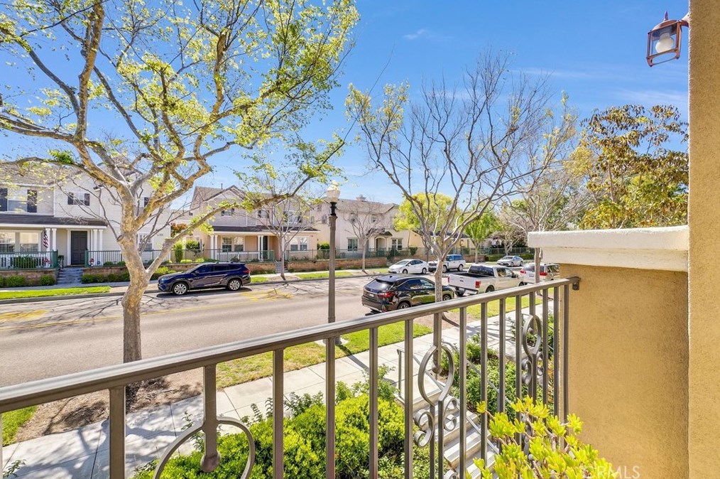 1372 Mc Fadden Dr, Fullerton CA  92833-5604 exterior