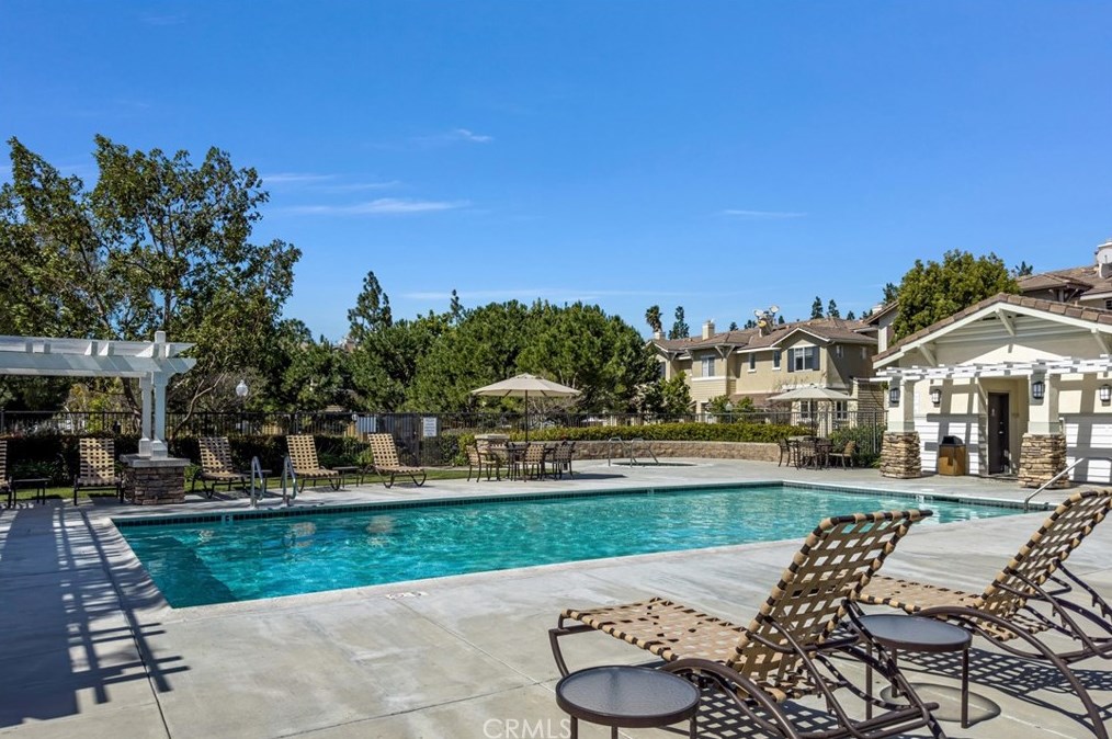 1372 Mc Fadden Dr, Fullerton CA  92833-5604 exterior