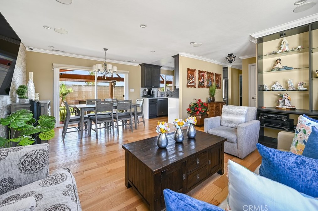 6766 San Benito Way, Buena Park CA  90620-3742 exterior