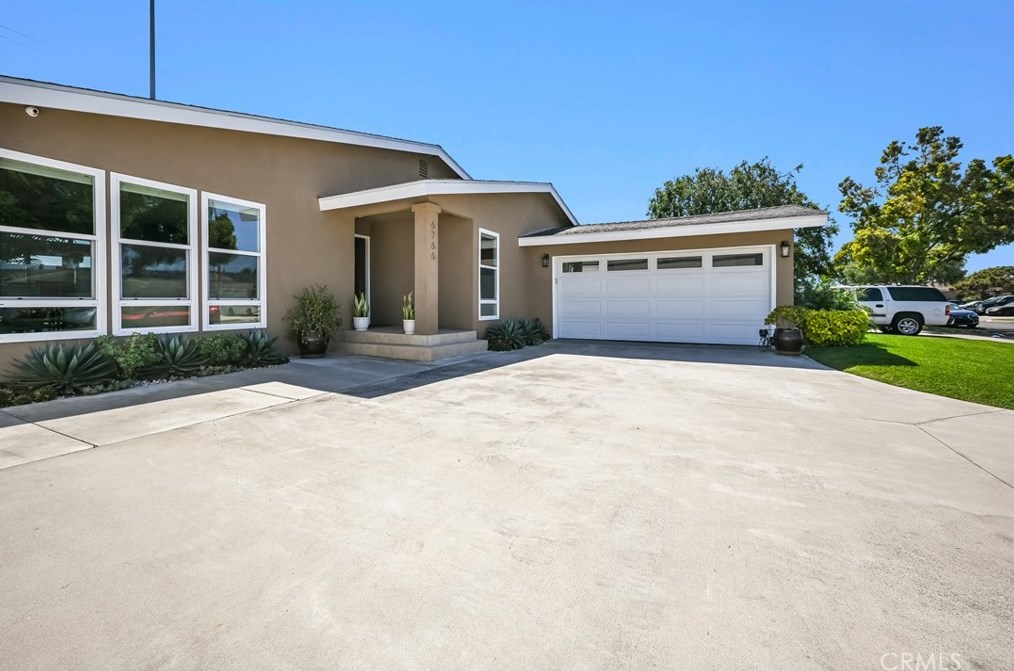 6766 San Benito Way, Buena Park CA  90620-3742 exterior