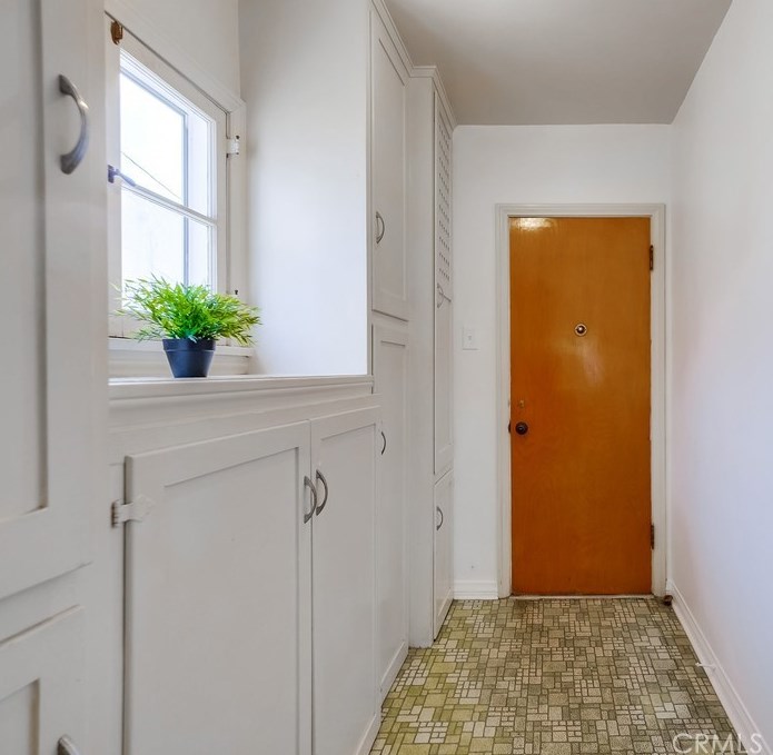 3565 Lemon Ave, Long Beach CA  90807-4747 exterior