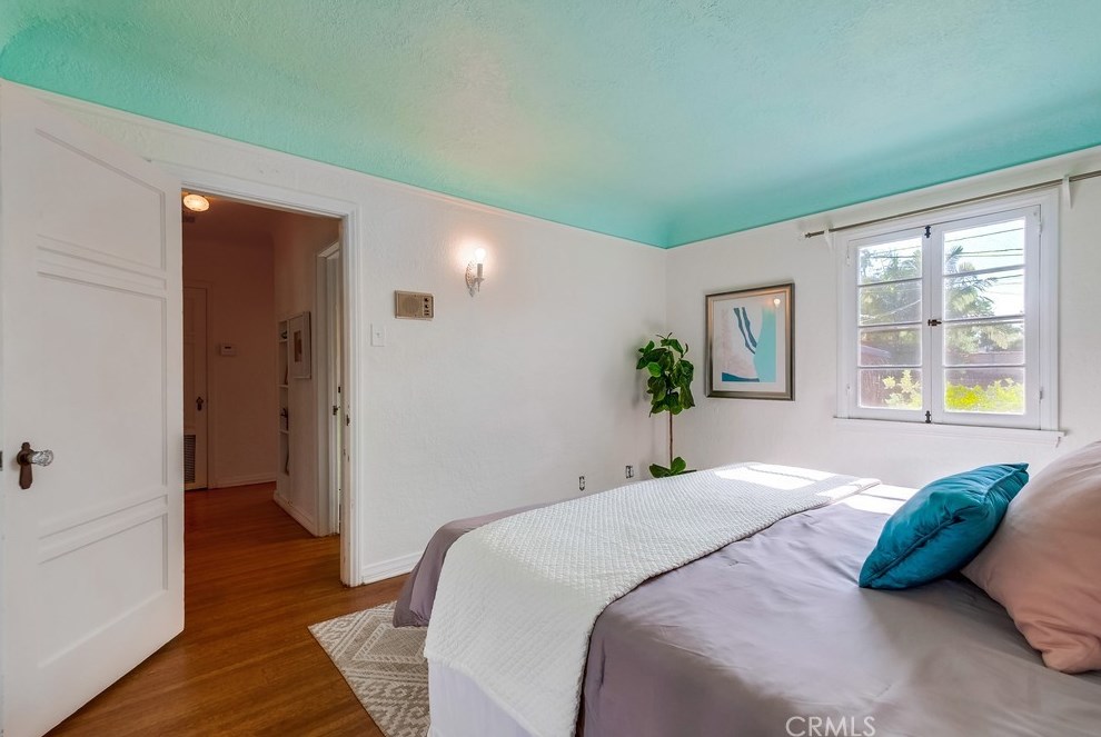 3565 Lemon Ave, Long Beach CA  90807-4747 exterior