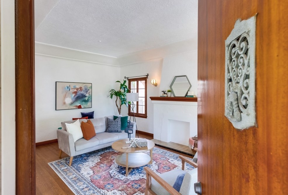 3565 Lemon Ave, Long Beach CA  90807-4747 exterior