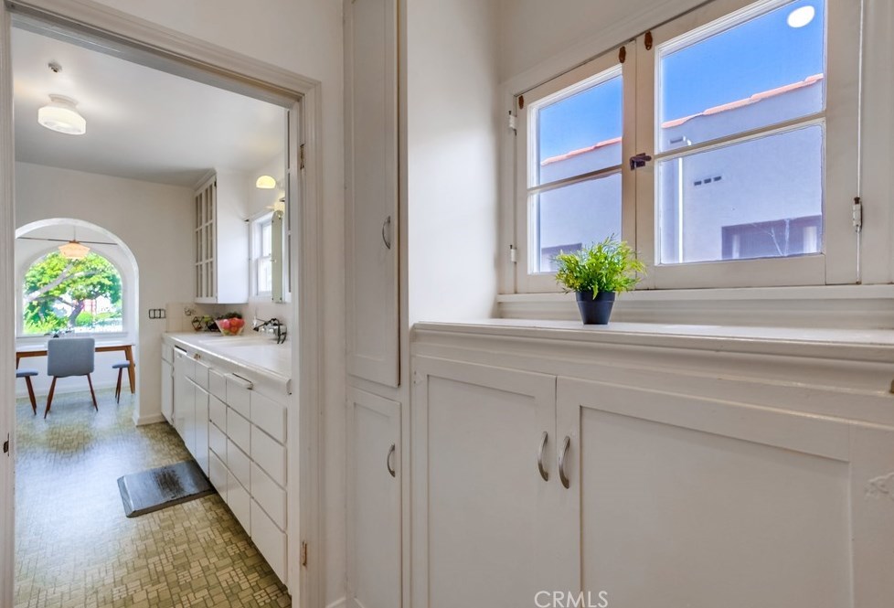 3565 Lemon Ave, Long Beach CA  90807-4747 exterior