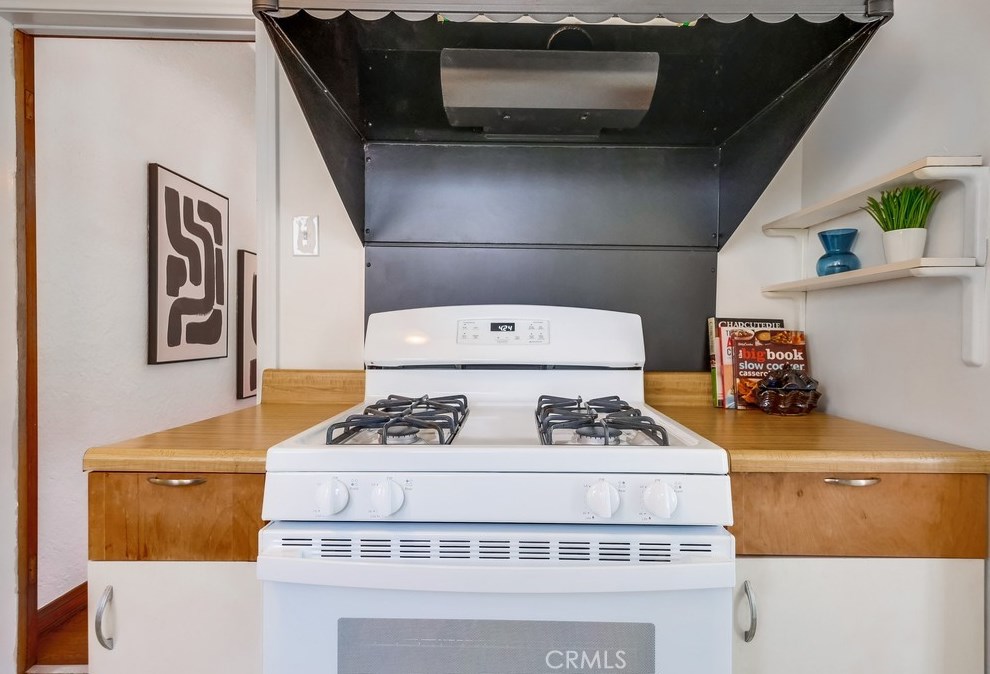 3565 Lemon Ave, Long Beach CA  90807-4747 exterior