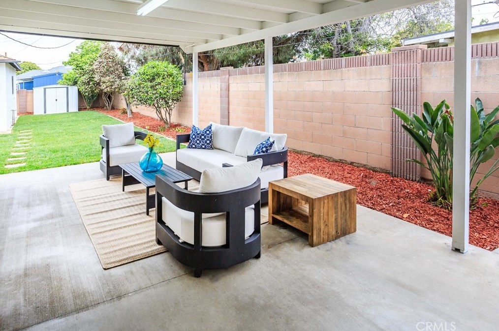 14722 Disney Ave, Norwalk CA  90650-5038 exterior