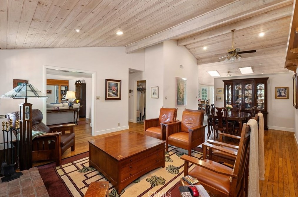 1224 Orange Grv Ave, Orange CA 92867-7027 exterior