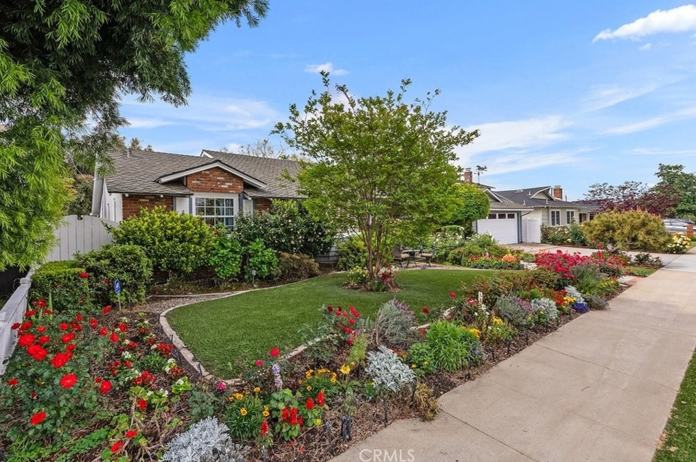 1224 Orange Grv Ave, Orange CA 92867-7027 exterior