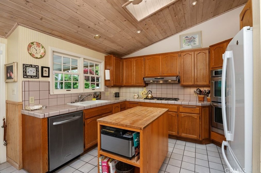 1224 Orange Grv Ave, Orange CA 92867-7027 exterior