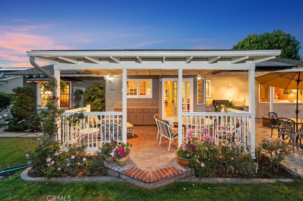 1224 Orange Grv Ave, Orange CA 92867-7027 exterior