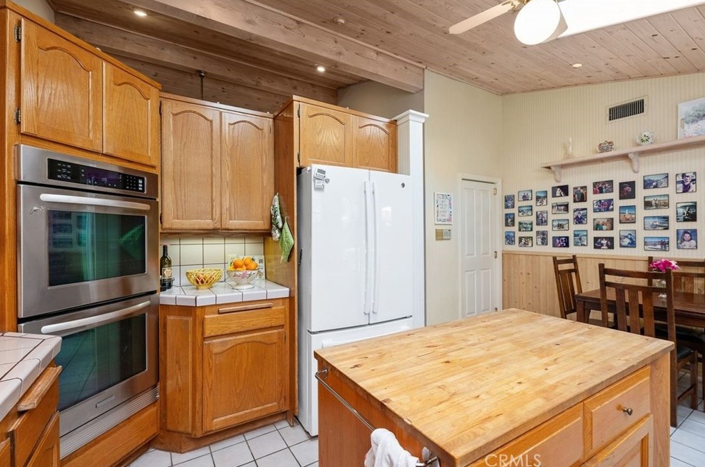 1224 Orange Grv Ave, Orange CA 92867-7027 exterior