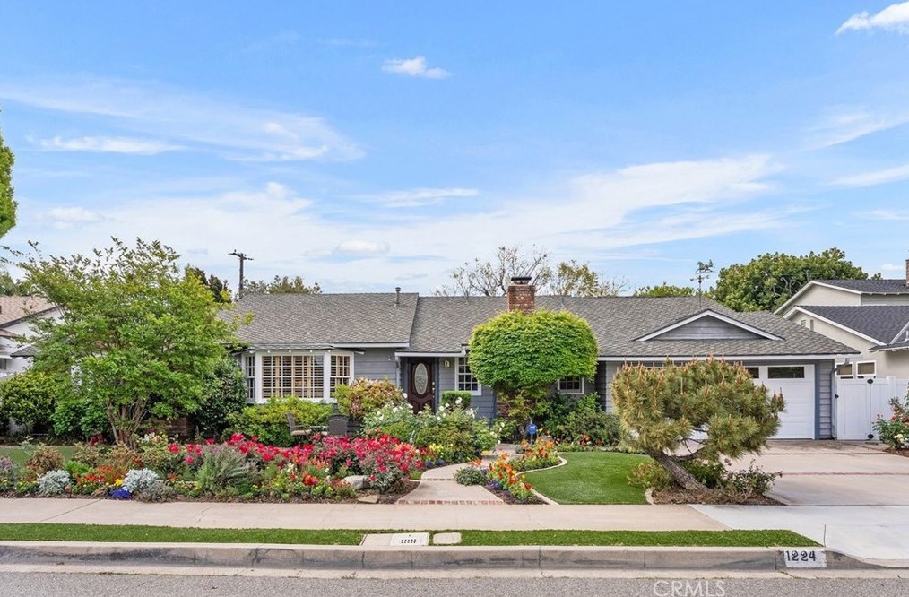 1224 Orange Grv Ave, Orange CA 92867-7027 exterior