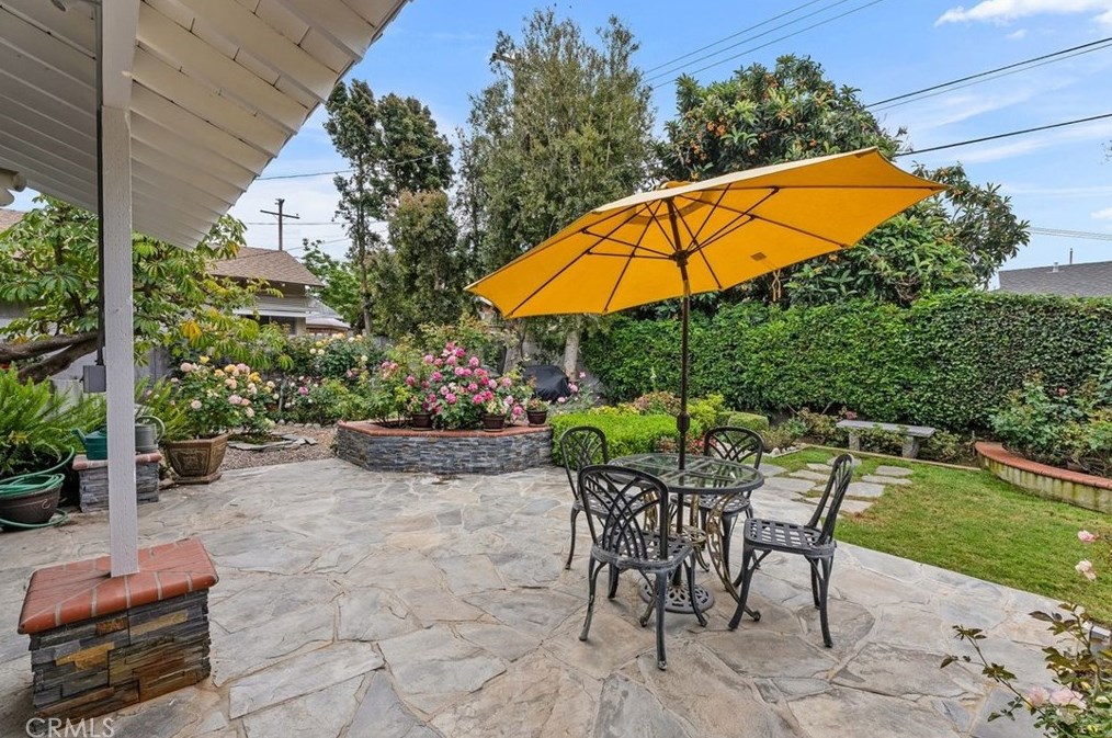 1224 Orange Grv Ave, Orange CA 92867-7027 exterior