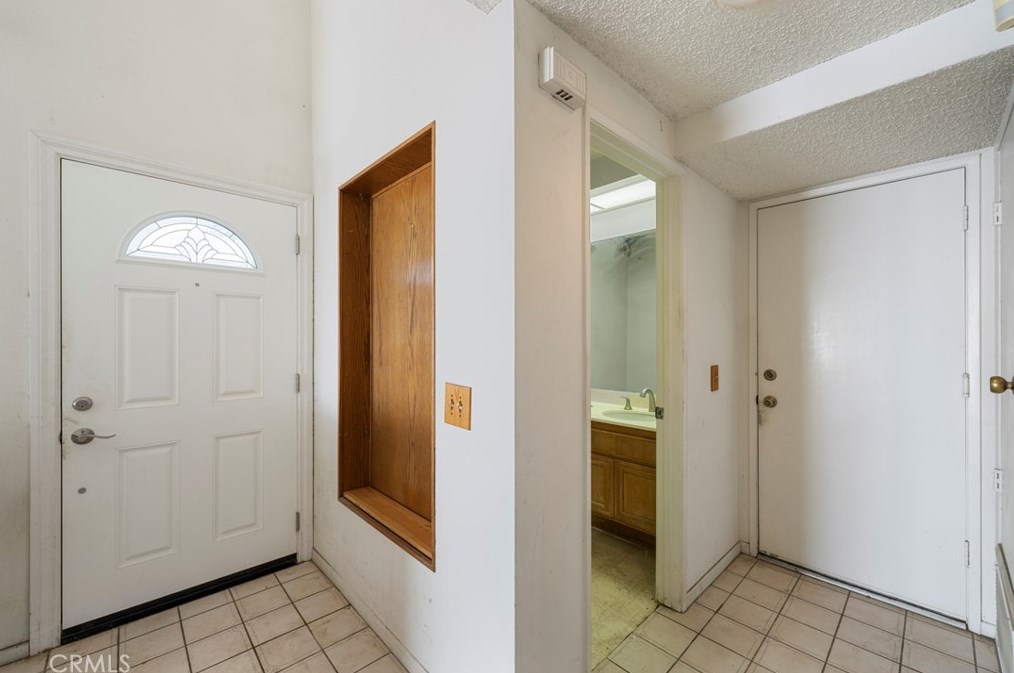 2518 Caribou Pl, Ontario CA  91761-0370 exterior