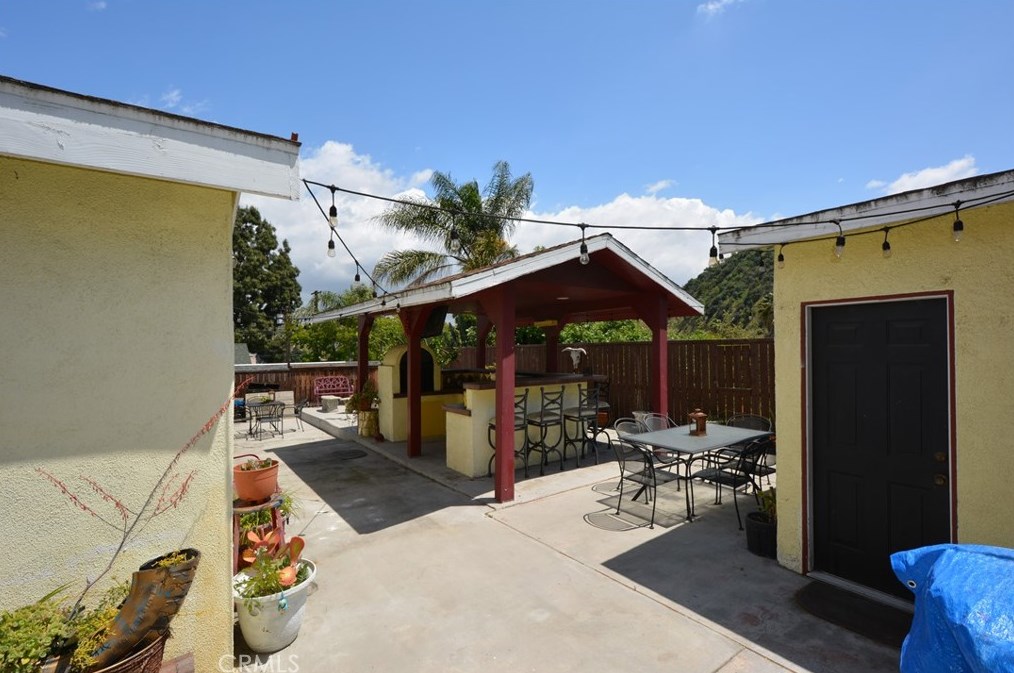 5116 Longfellow St, Los Angeles CA  90042-4522 exterior