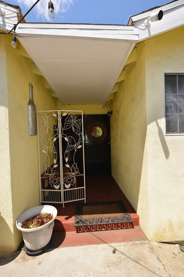 5116 Longfellow St, Los Angeles CA  90042-4522 exterior