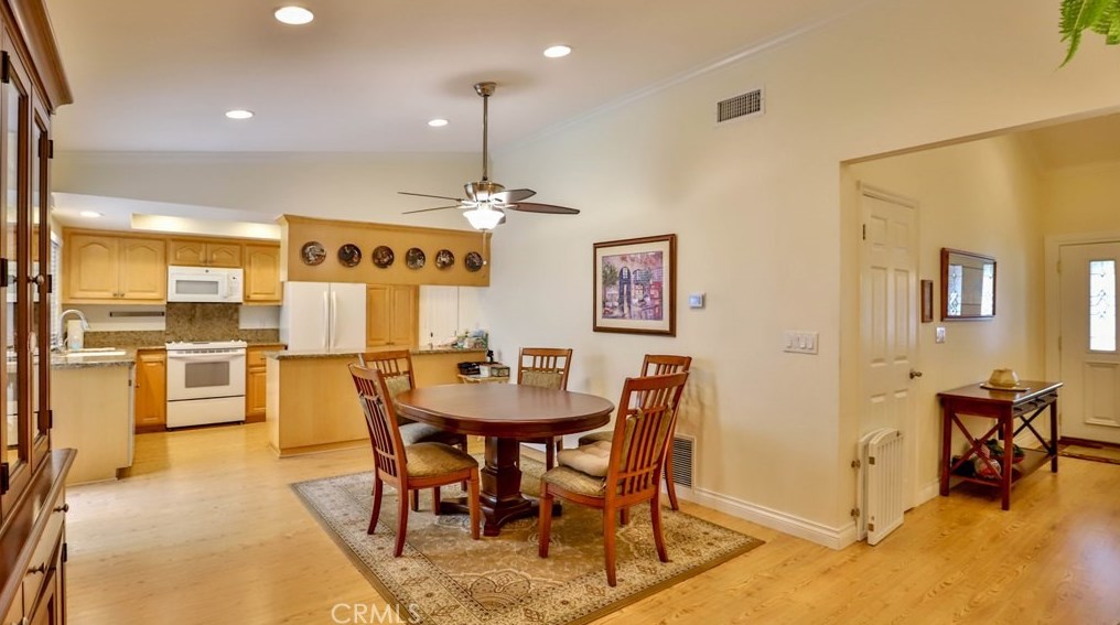 13732 Typee Way, Irvine CA  92620-3272 exterior