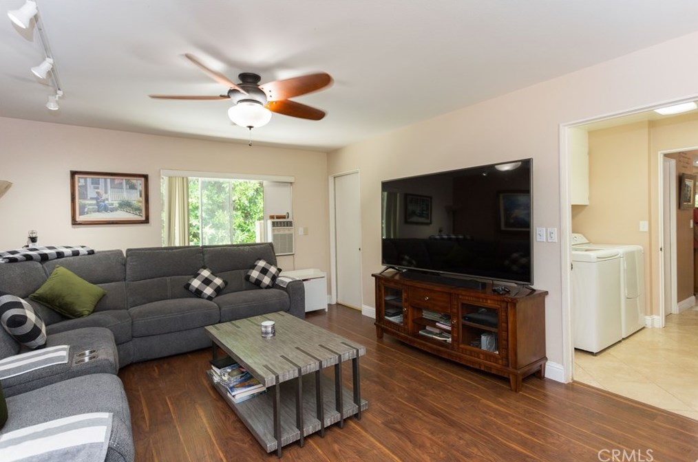 1201 Valencia Mesa Dr, Fullerton CA 92833-2219 exterior