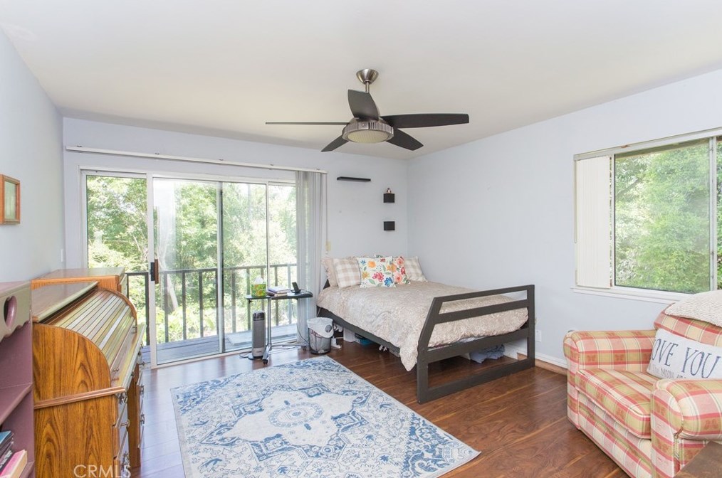 1201 Valencia Mesa Dr, Fullerton CA 92833-2219 exterior