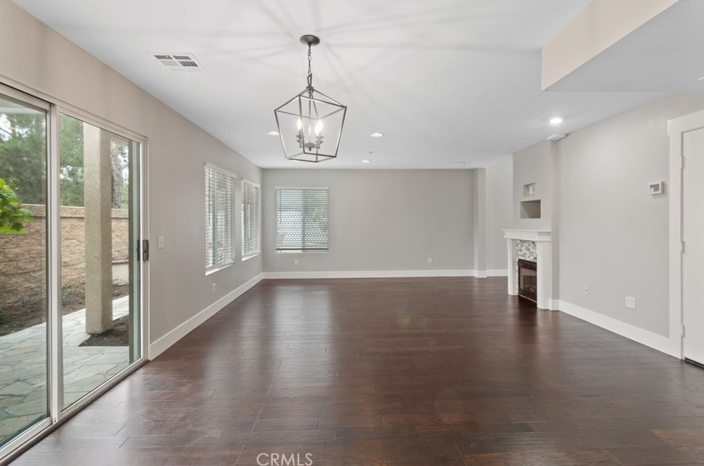 489 Hummingbird Dr, Brea CA 92823-1015 exterior