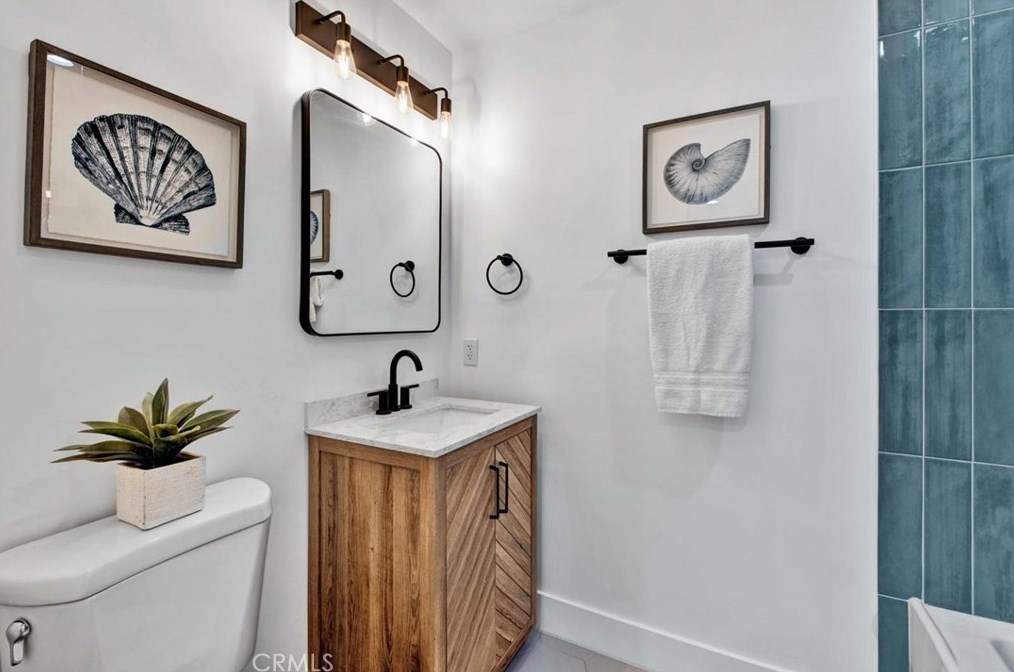 1345 Margate Pl, Anaheim CA  92805-6028 exterior