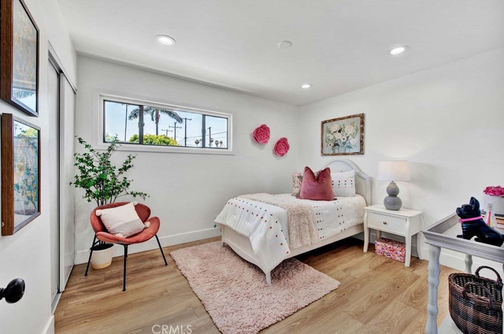 1345 Margate Pl, Anaheim CA  92805-6028 exterior