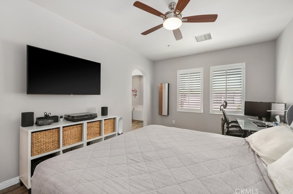 572 Melrose St, Anaheim CA  92805-4710 exterior