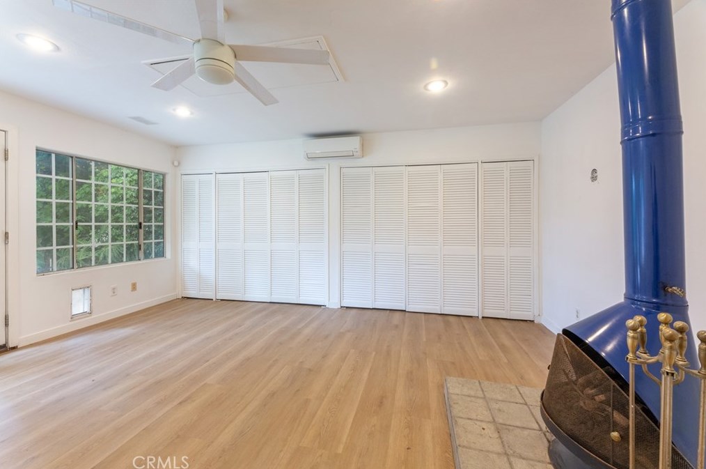 419 46 St, Long Beach CA  90807-1426 exterior